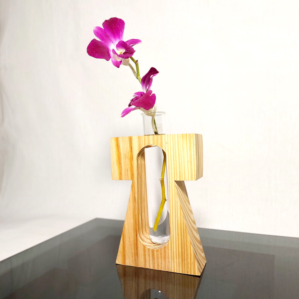 Akshar Vase - T